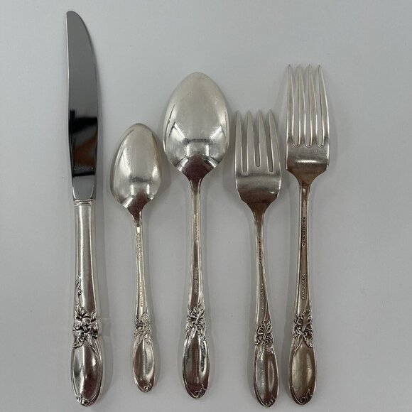 Oneida Community White Orchid Vintage Silverplate Place Setting 5 Pieces - Picture 3 of 3